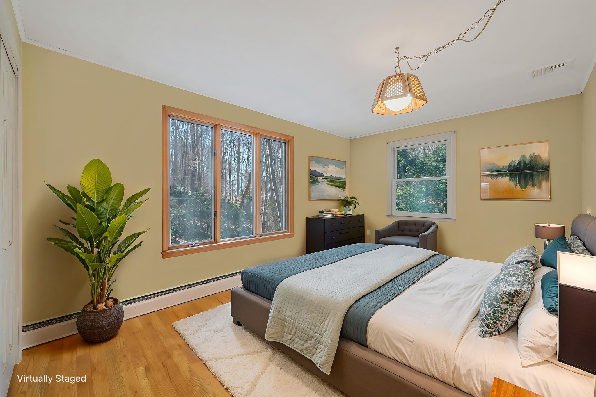 18708 Final 0035 virtually staged.jpeg