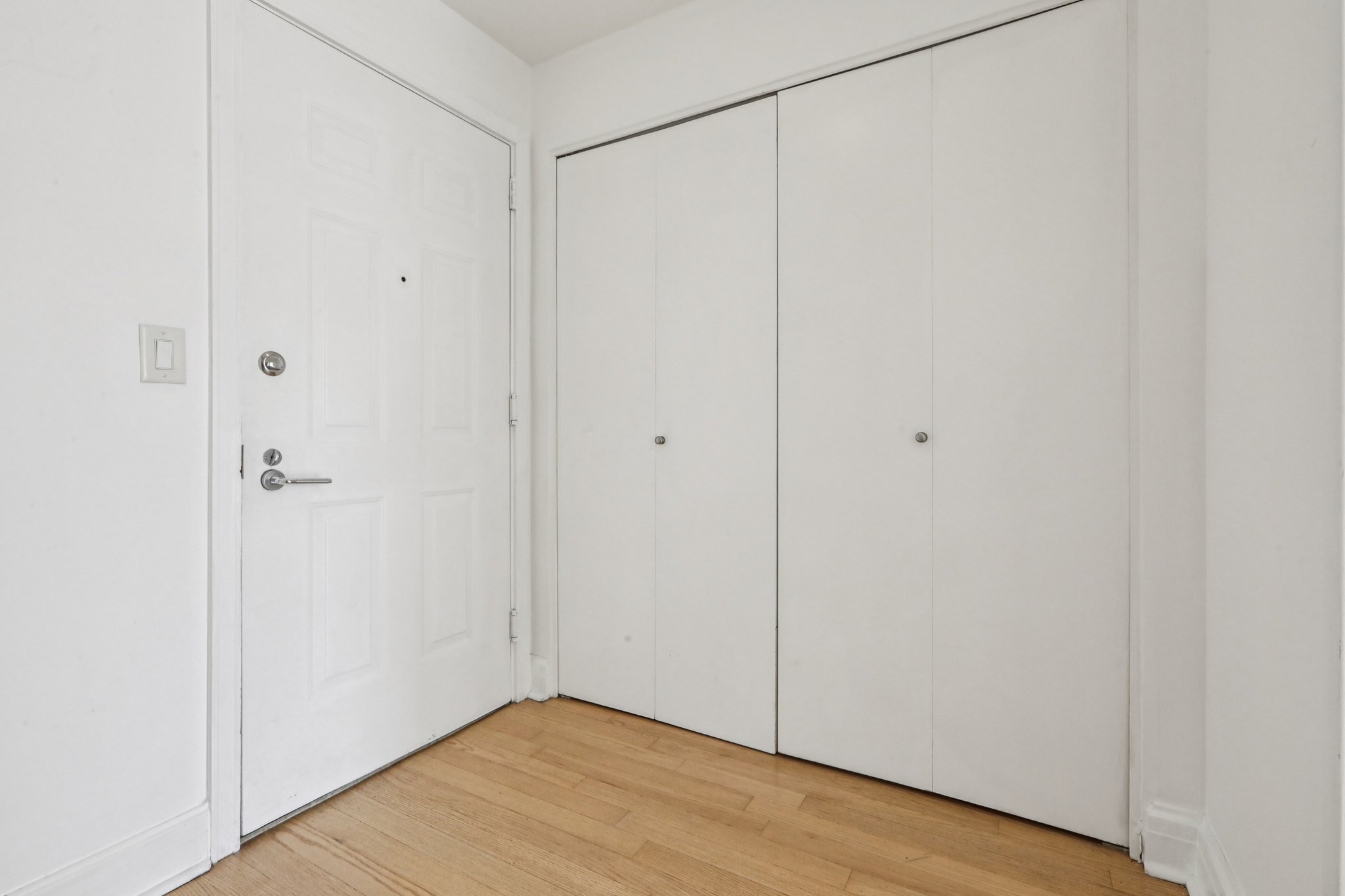 Spring St-S1302-008.jpg