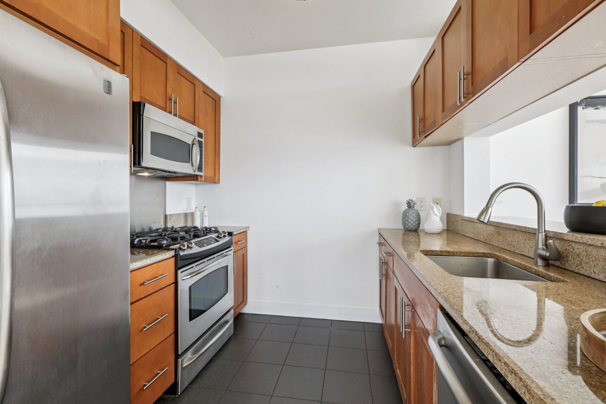 Spring St-S1302-026.jpg