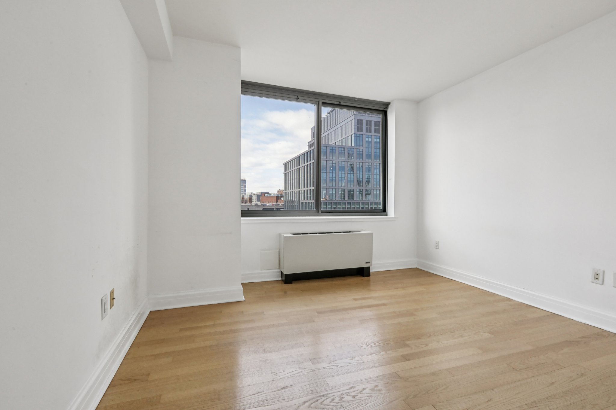 Spring St-S1302-037.jpg