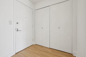 Spring St-S1302-008.jpg