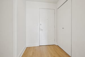 Spring St-S1302-009.jpg