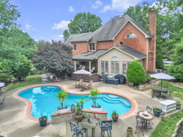  Photo 36