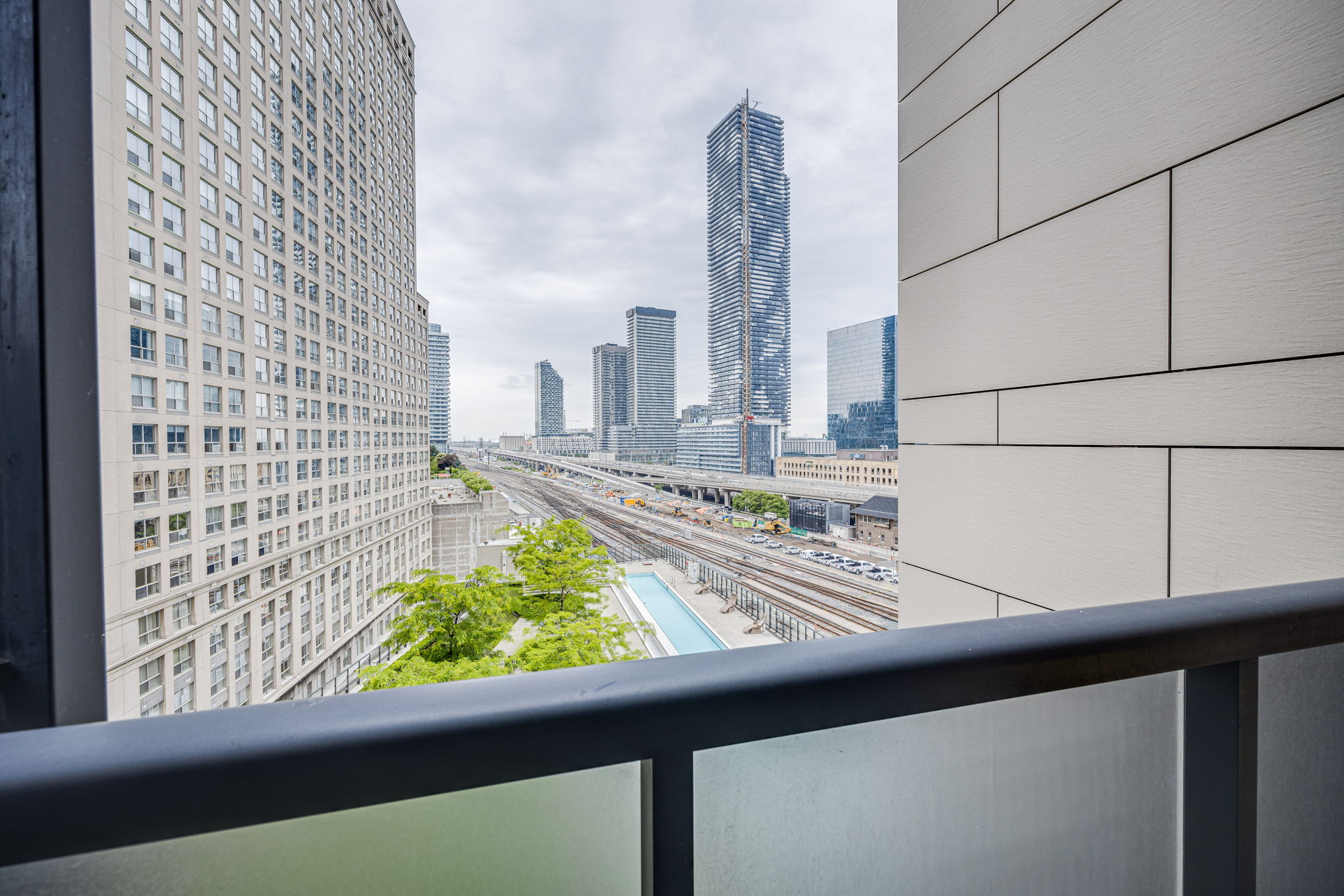 Toronto property showcase — delivered property photograph 21