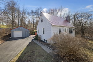 1 Topstone Dr, Danbury, CT 06810, USA Photo 4