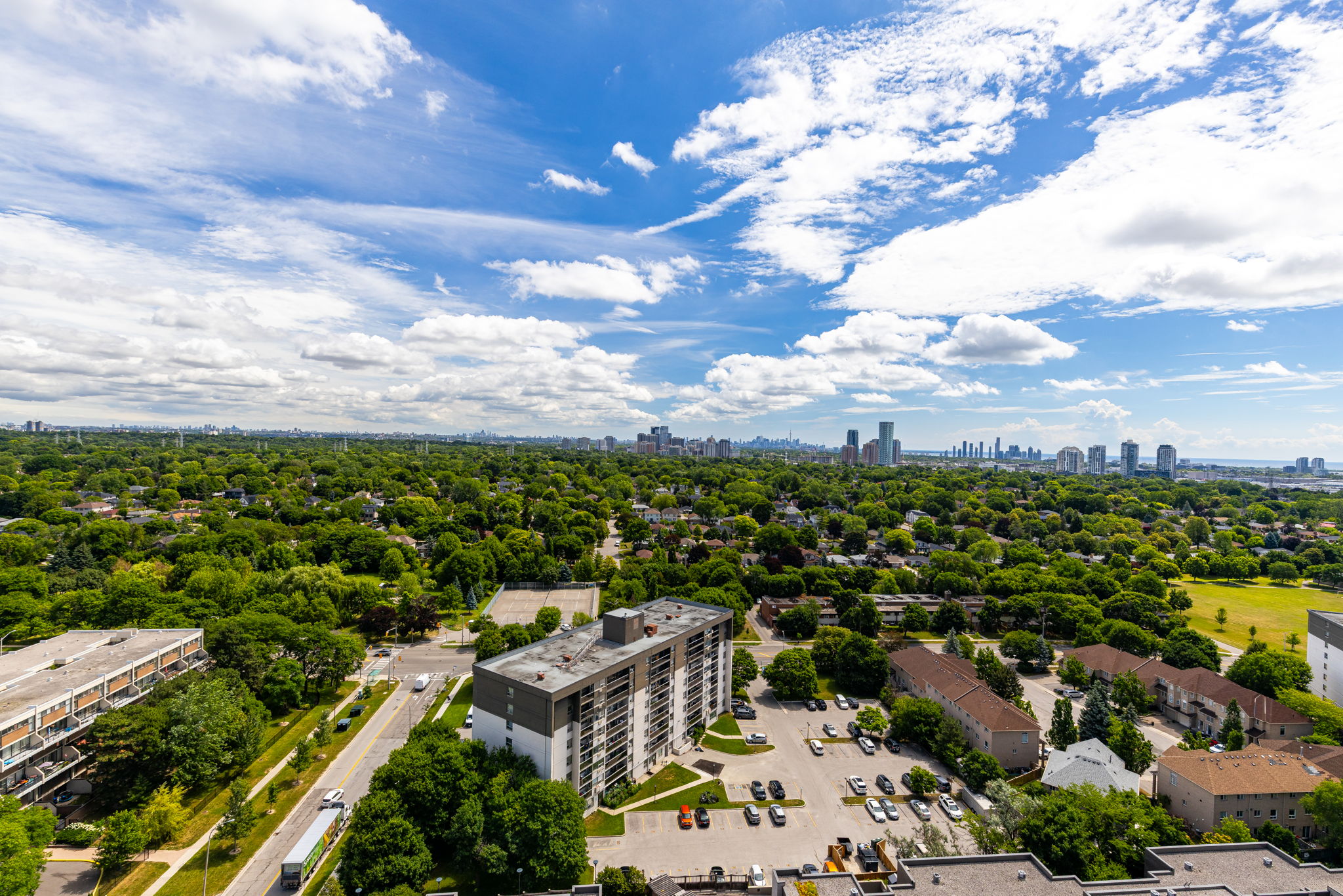 Toronto property showcase — delivered property photograph 24