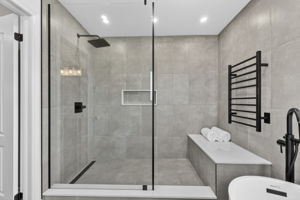  Photo 49