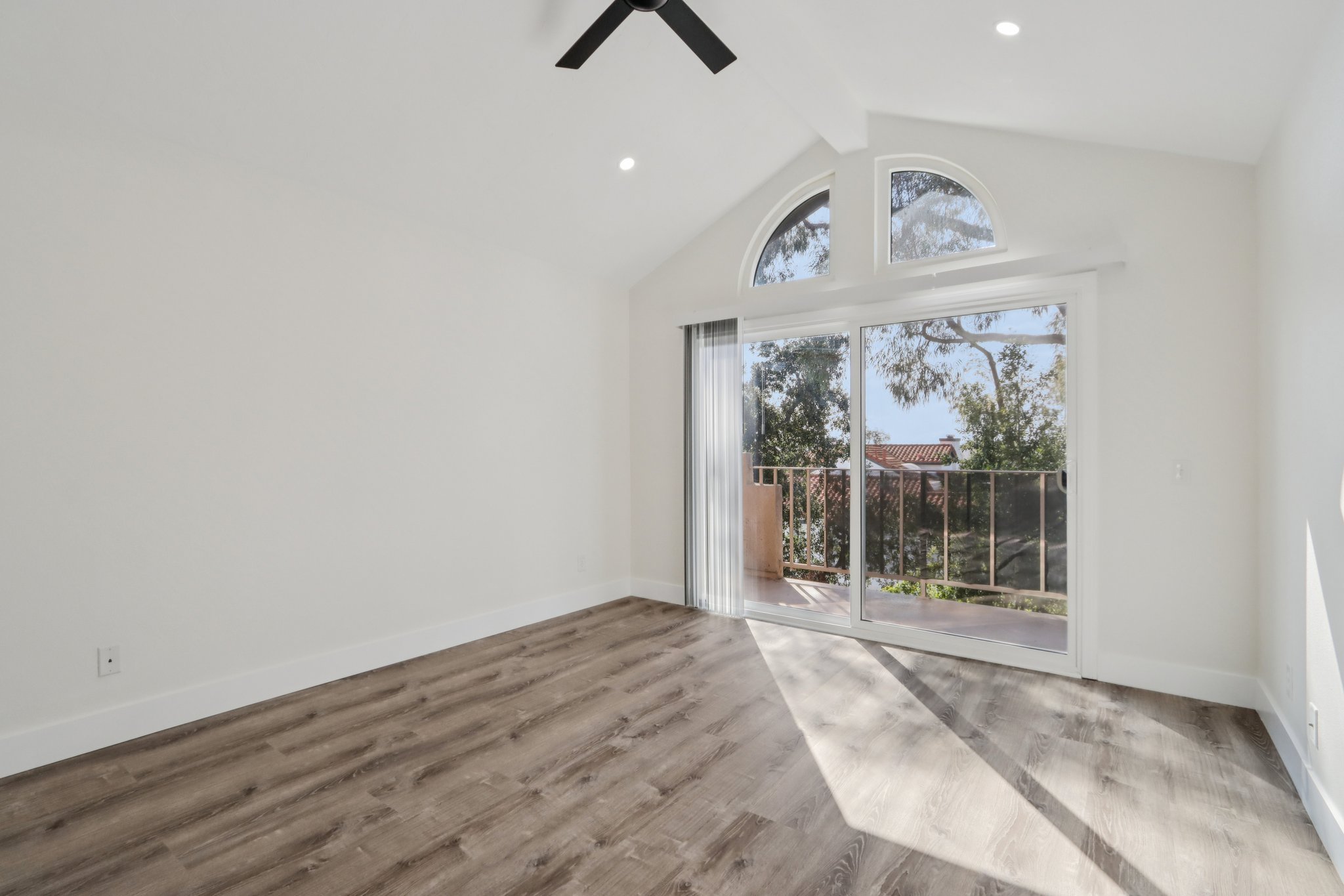 Vista Sierra-S0702-024.jpg