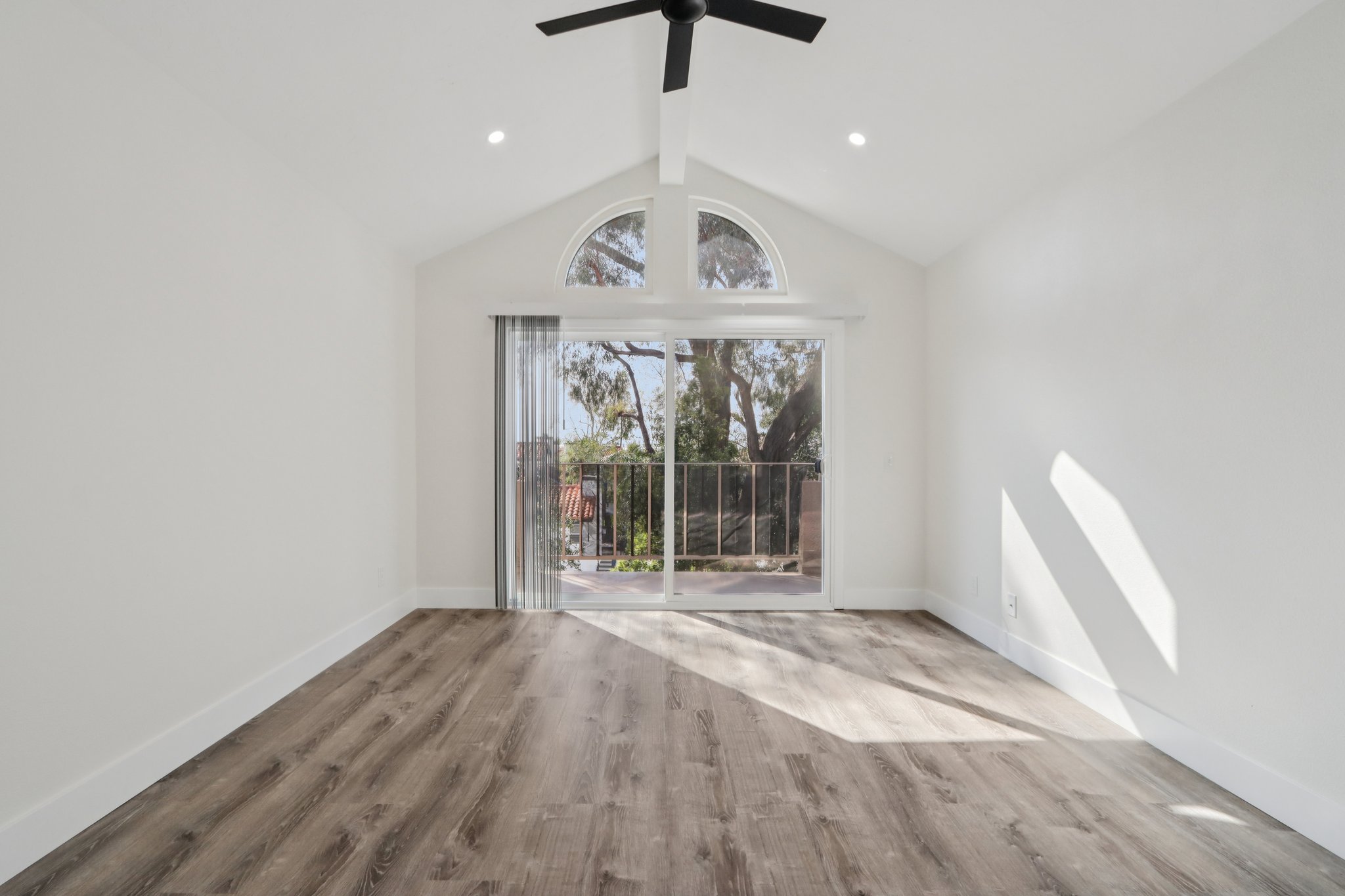 Vista Sierra-S0702-026.jpg