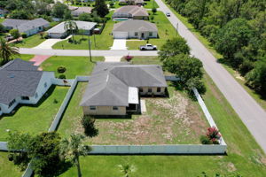  Photo 48