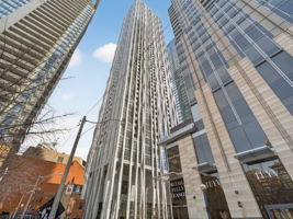 1 Yorkville Ave 905, Toronto ON