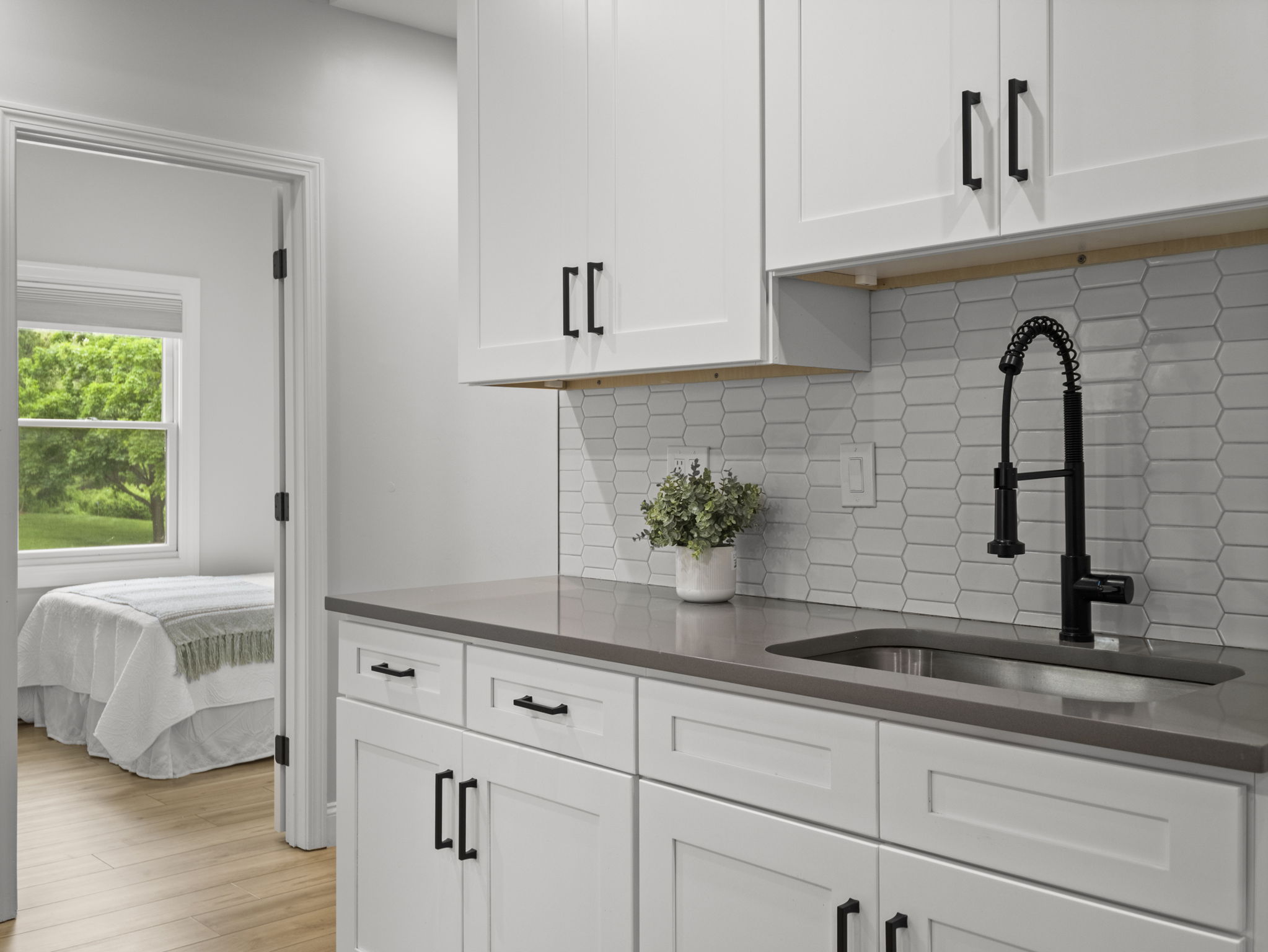 10 Alfred Dr Dracut MA 16