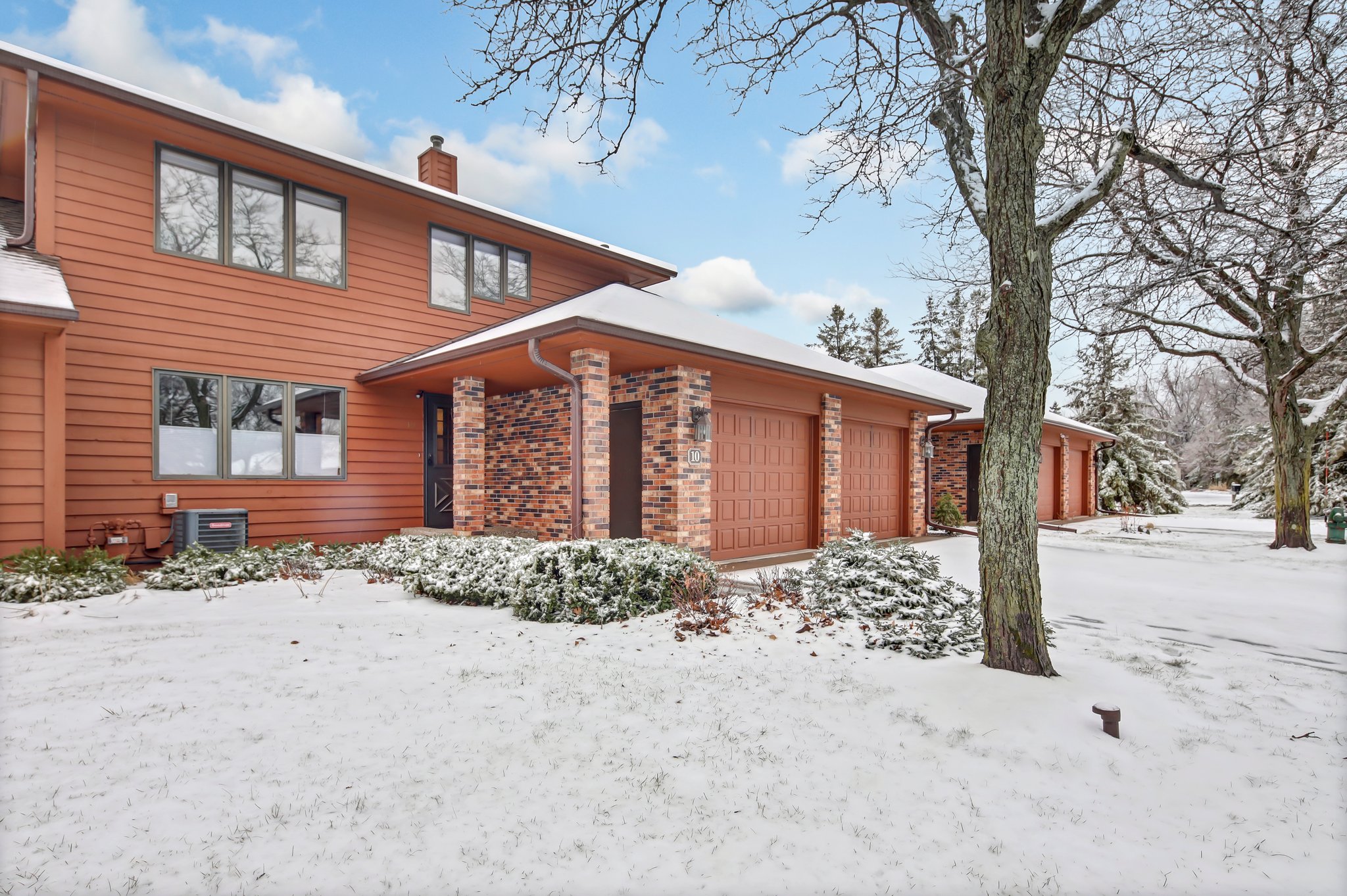 10 Anemone Cir, North Oaks, MN 55127, USA Photo 2