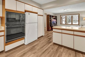 10 Anemone Cir, North Oaks, MN 55127, USA Photo 15