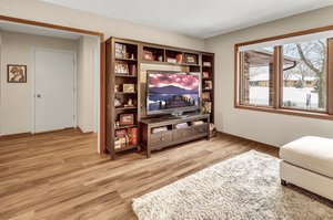 10 Anemone Cir, North Oaks, MN 55127, USA Photo 10
