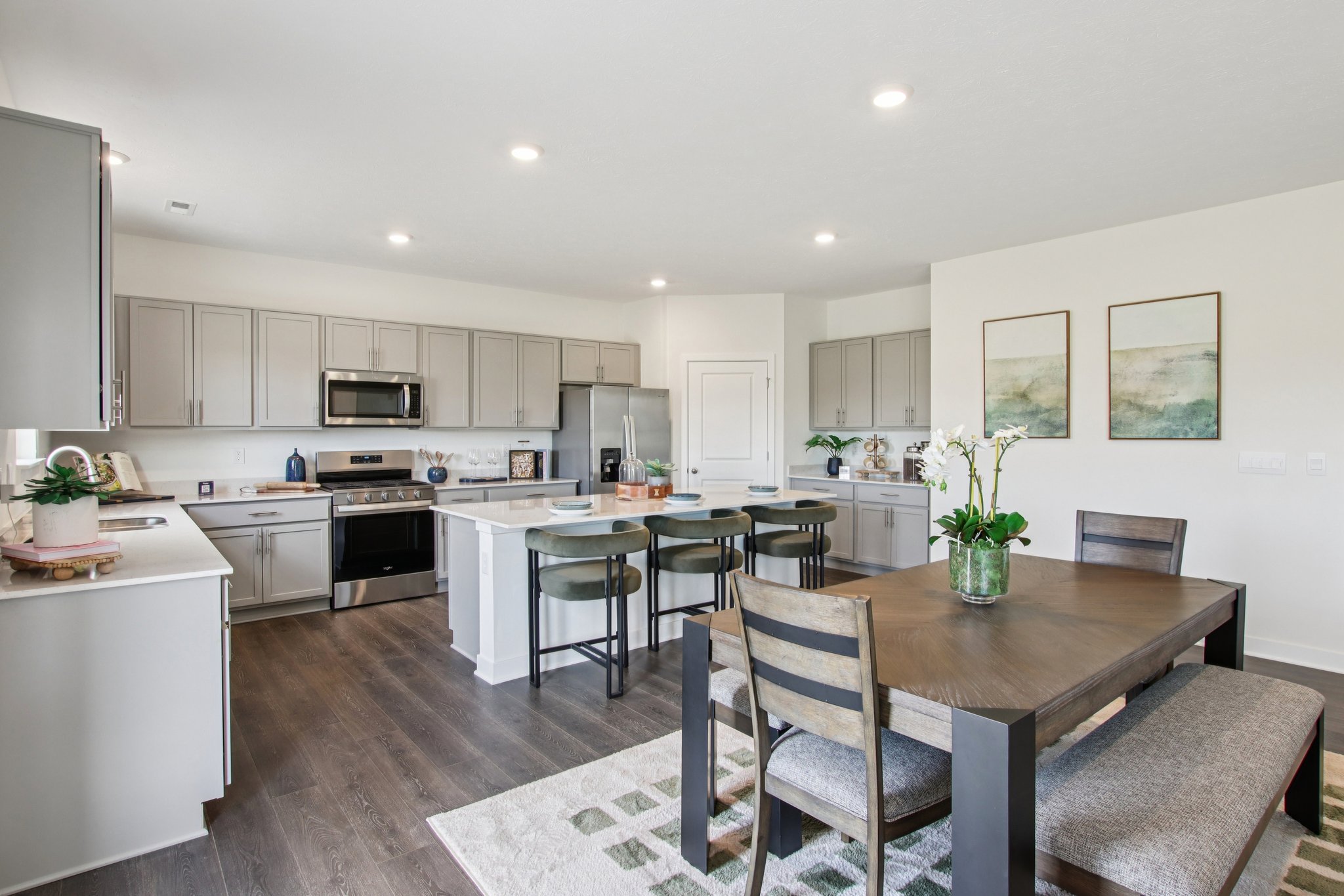 Benfield Dr-S2702-012.jpg