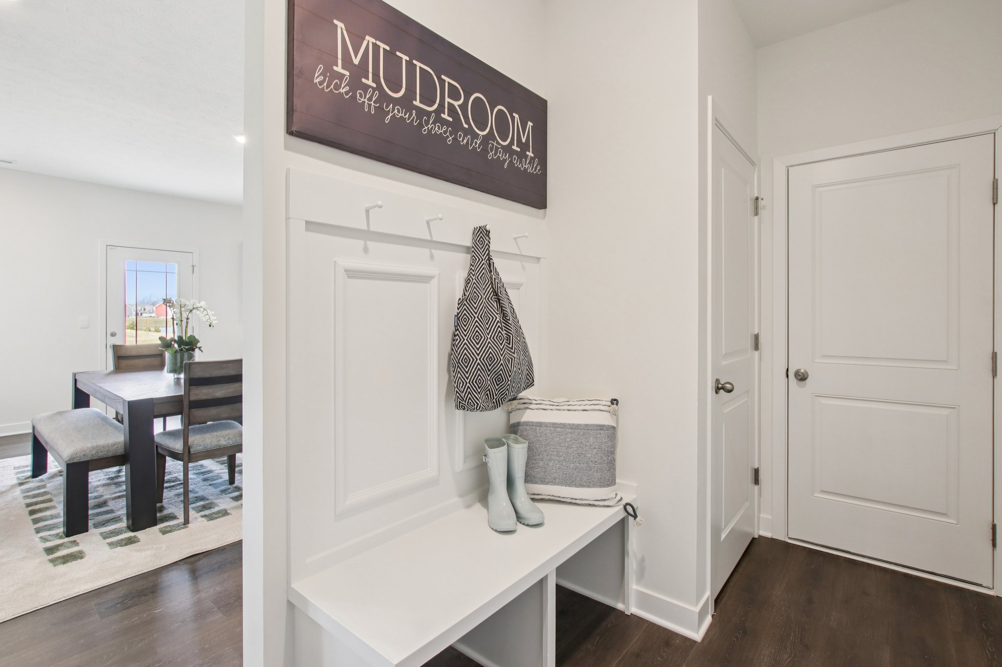 Benfield Dr-S2702-018.jpg