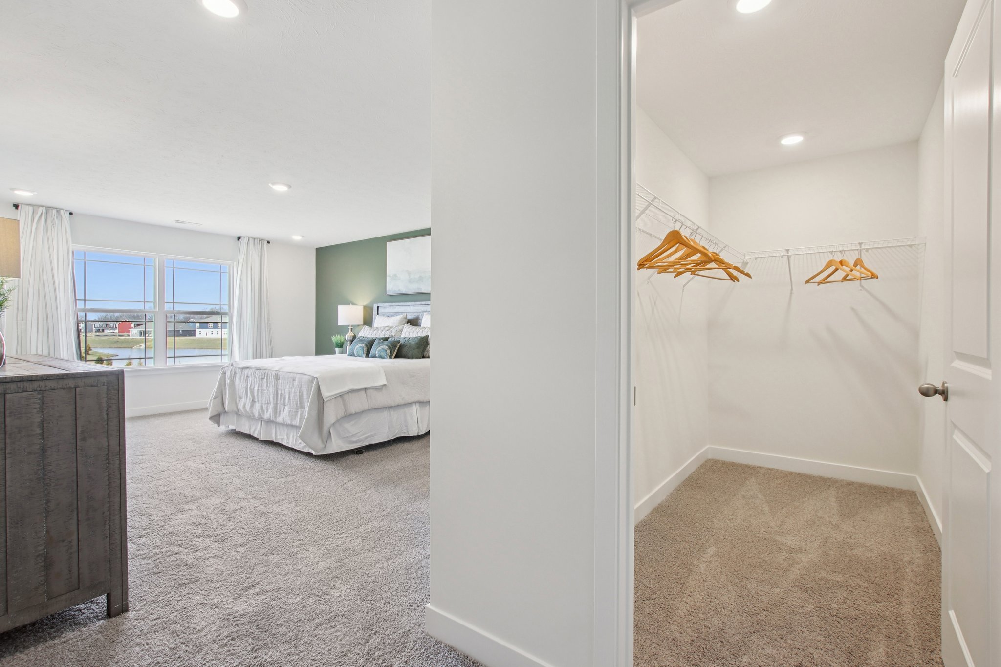 Benfield Dr-S2702-027.jpg