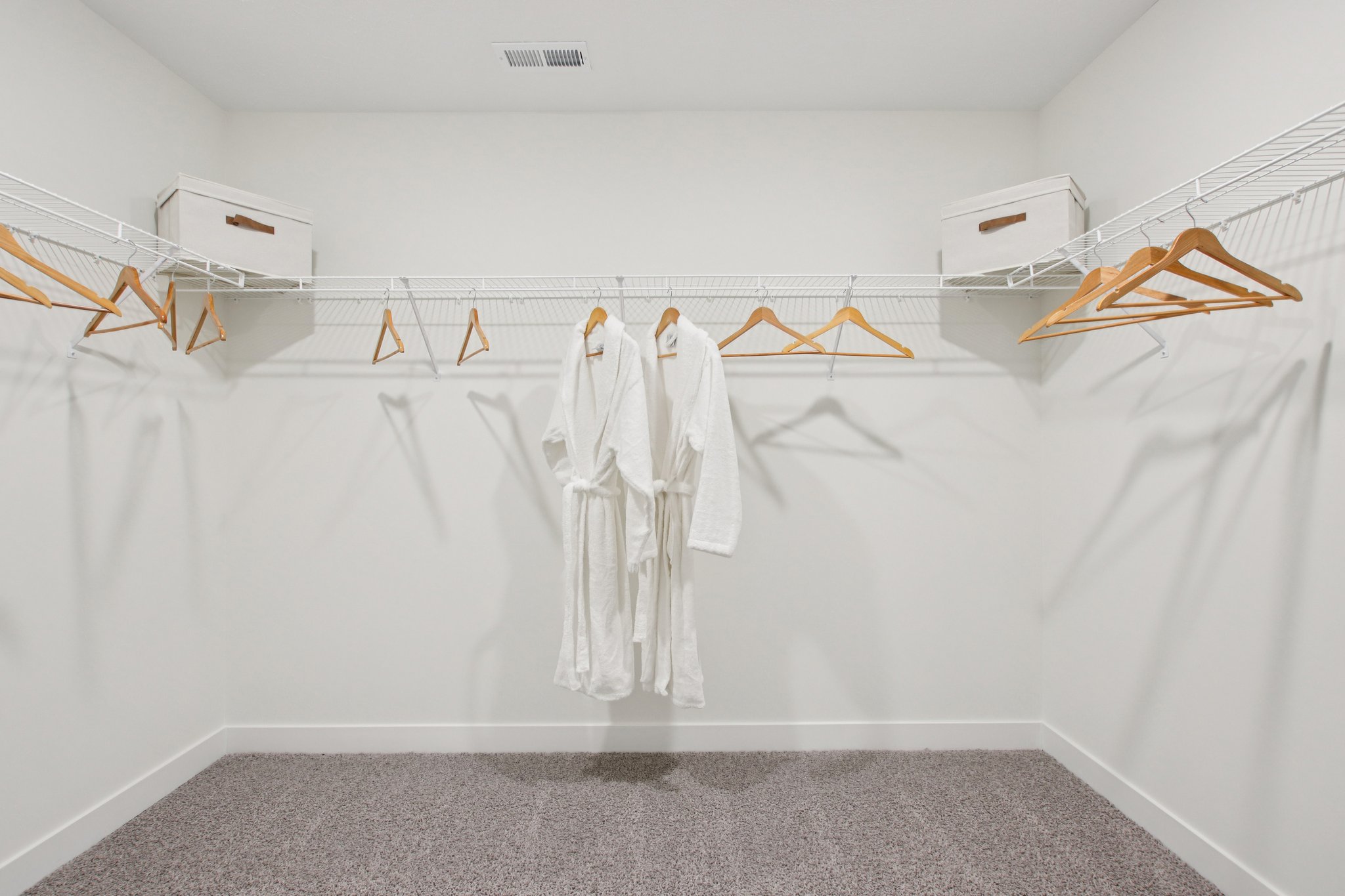 Benfield Dr-S2702-032.jpg