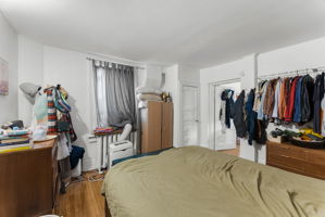  Photo 24