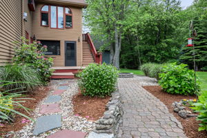  Photo 43