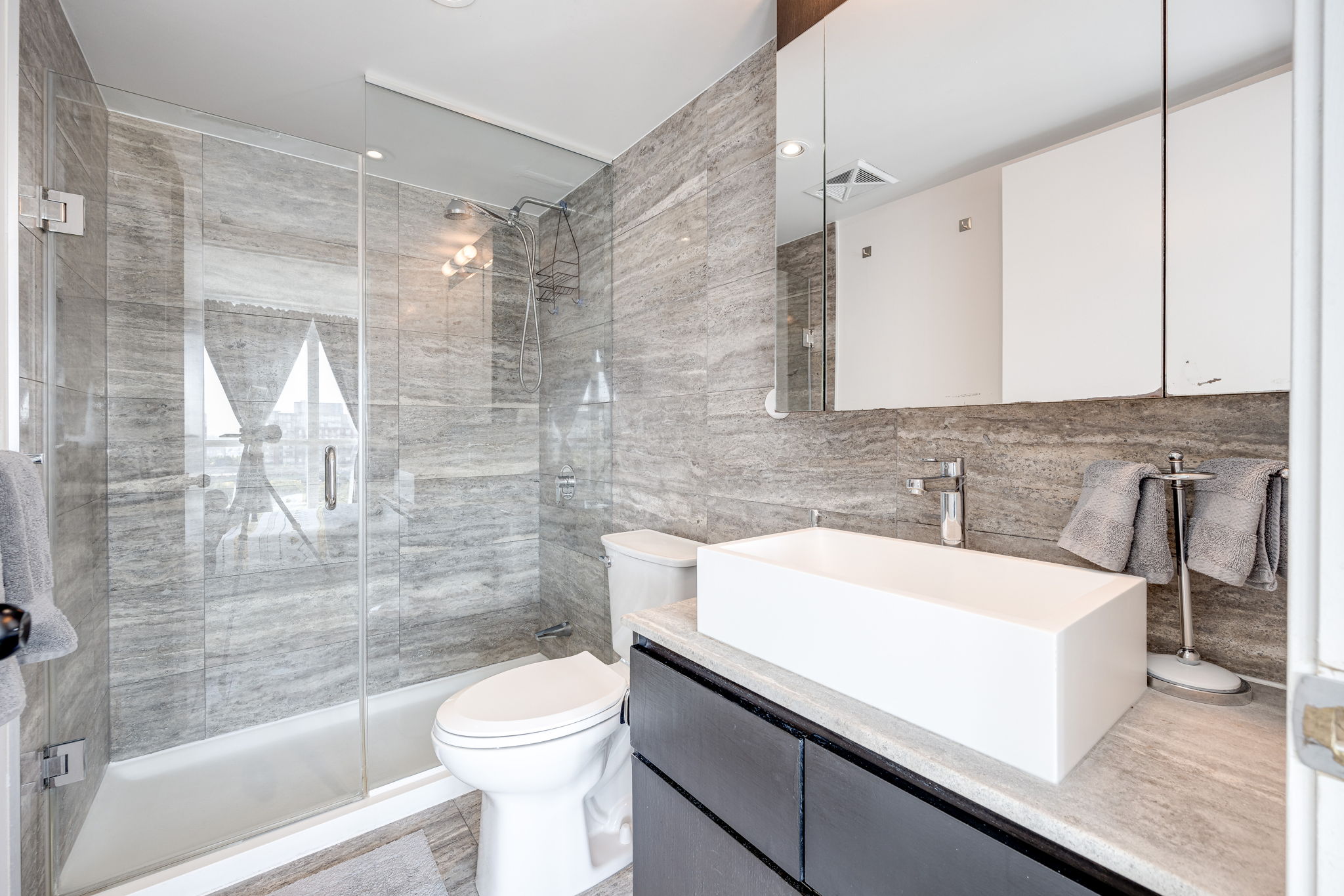 Toronto property showcase — delivered property photograph 15