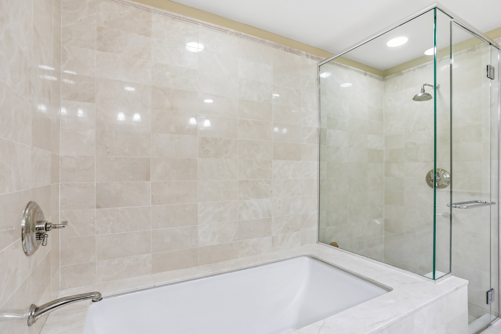 10 City Pl 9C-S2108-025.jpg