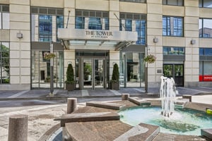 10 City Pl 9C-S2108-001.jpg