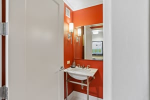 10 City Pl 9C-S2108-015.jpg