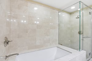 10 City Pl 9C-S2108-025.jpg