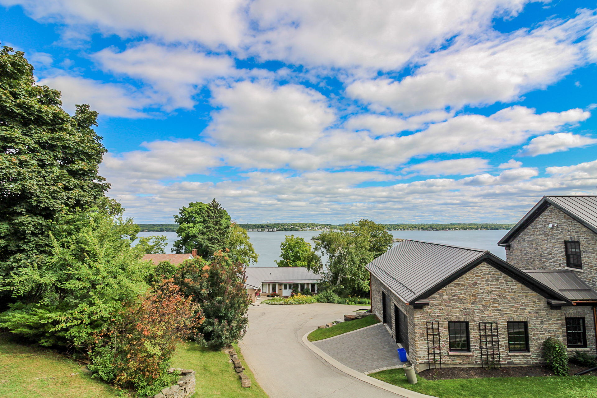 10 Cliffside Crescent, Brockville, ON K6V 3A1 | Amo360