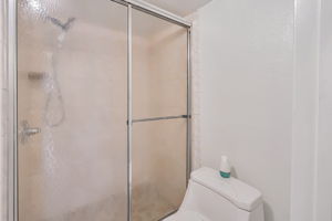  Photo 34