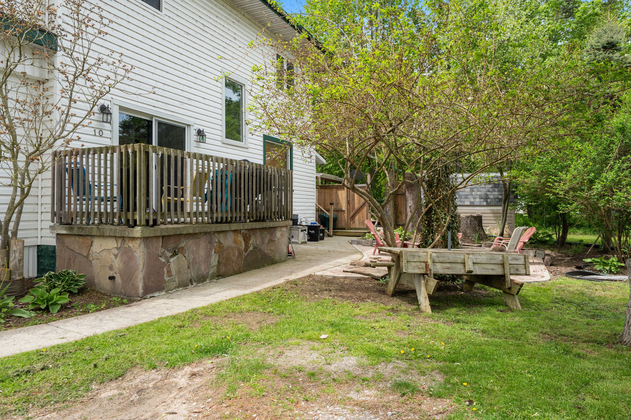  Photo 42