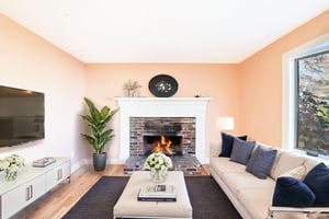 DSC_5242 copy 2 virtually staged.jpeg