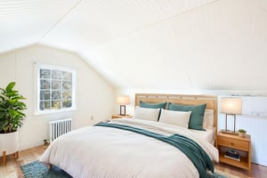 DSC_5118 copy virtually staged.jpeg