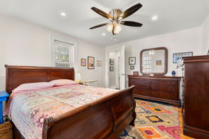 10 Daniels St unit 2, Salem, MA 01970, USA Photo 3