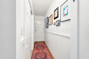 10 Daniels St unit 2, Salem, MA 01970, USA Photo 11