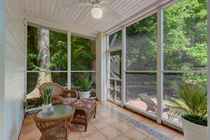 Screened-in Porch