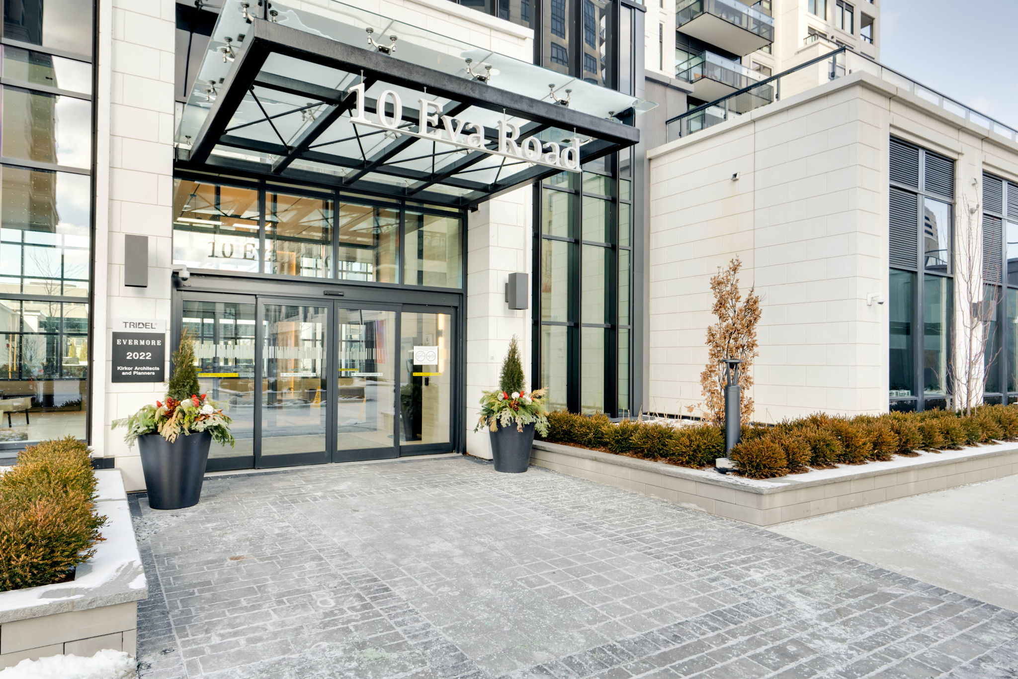 10 Eva Rd Unit 2701 Toronto, ON M9C 0B3