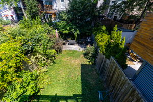  Photo 31
