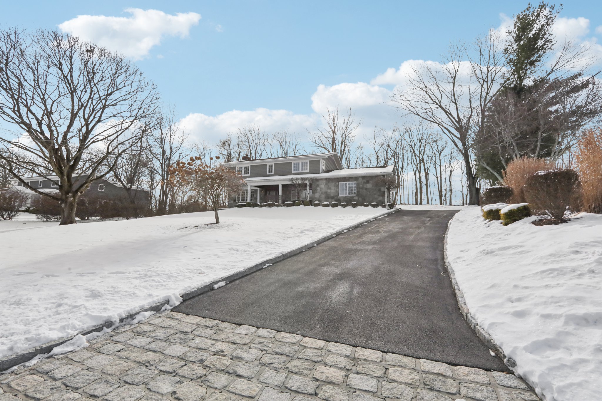 Foxwood Ln-S2401-003.jpg