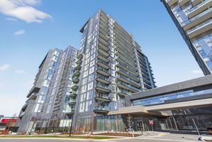 10 Gatineau Dr 208, Vaughan ON — real estate photography by Amazing Photo Video