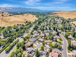 011_AERIAL_ 10 Gold Poppy Ct