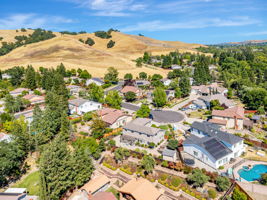 023_AERIAL_ 10 Gold Poppy Ct