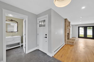 Entry/Foyer