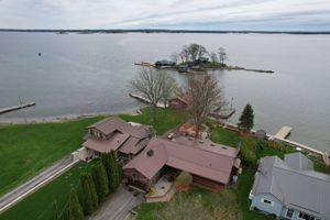  Photo 40