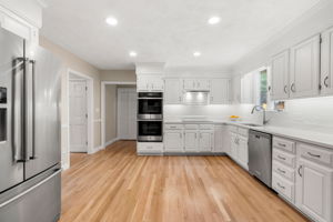 10 Heritage Ln, Andover, MA 01810, USA Photo 18