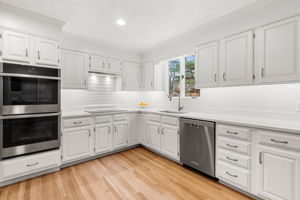 10 Heritage Ln, Andover, MA 01810, USA Photo 19