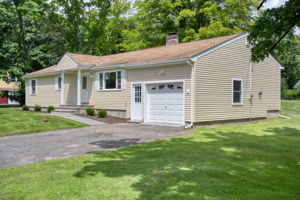  Photo 0