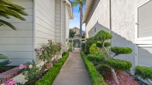 10 Lucero E, Irvine, CA 92620, USA Photo 13